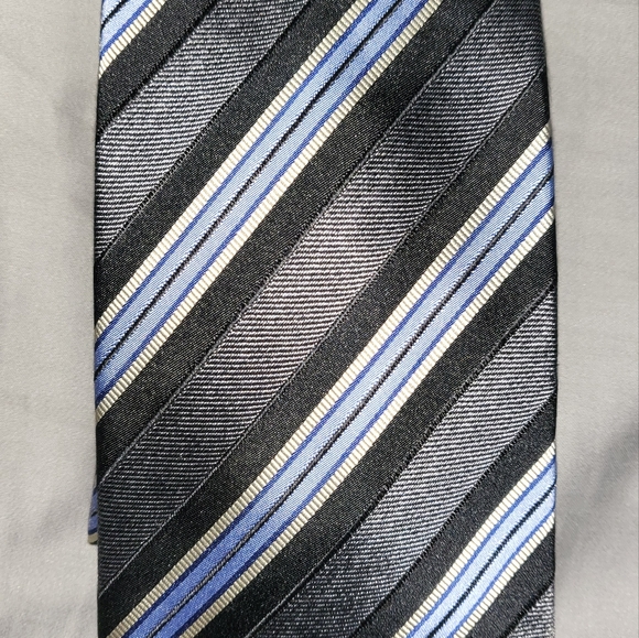 Tasso Elba Blue Gray Striped Tie - Picture 3 of 3